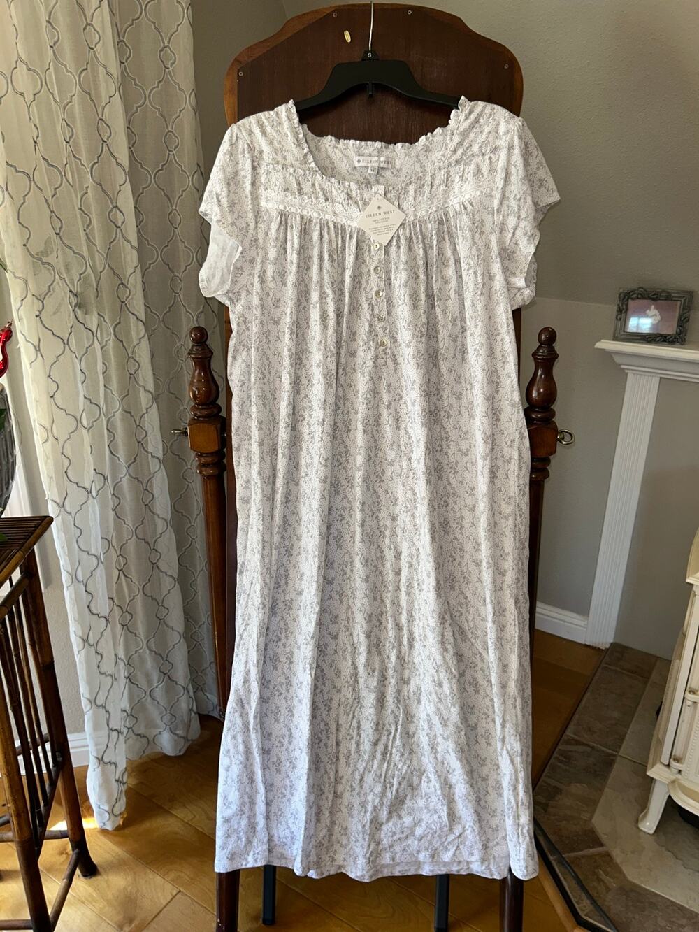NWT XL Eileen West white gray floral nightgown with lace detail